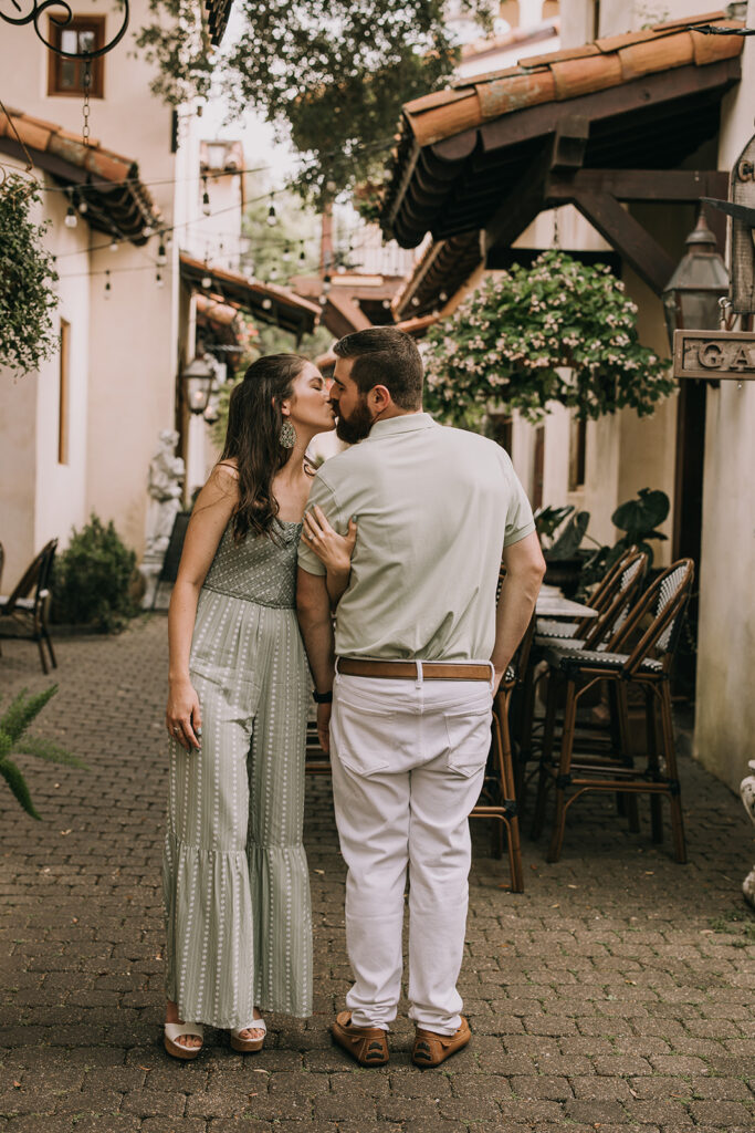 alabama engagement session in Downtown Fairhope