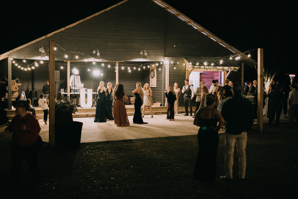 wedding reception outdoor dancing at the woodberry